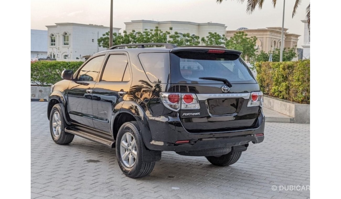 تويوتا فورتونر Toyota fortuner 2009 facelift 2015 GCC In Excellent Condition Gasoline left hand drive