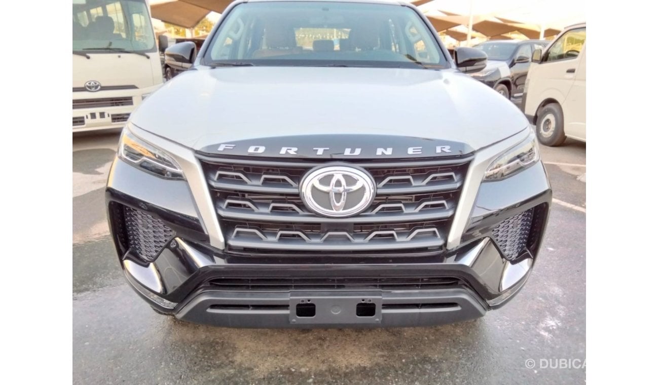 تويوتا فورتونر FORTUNER 2.4L 4WD DIESEL MED OPTION 2024