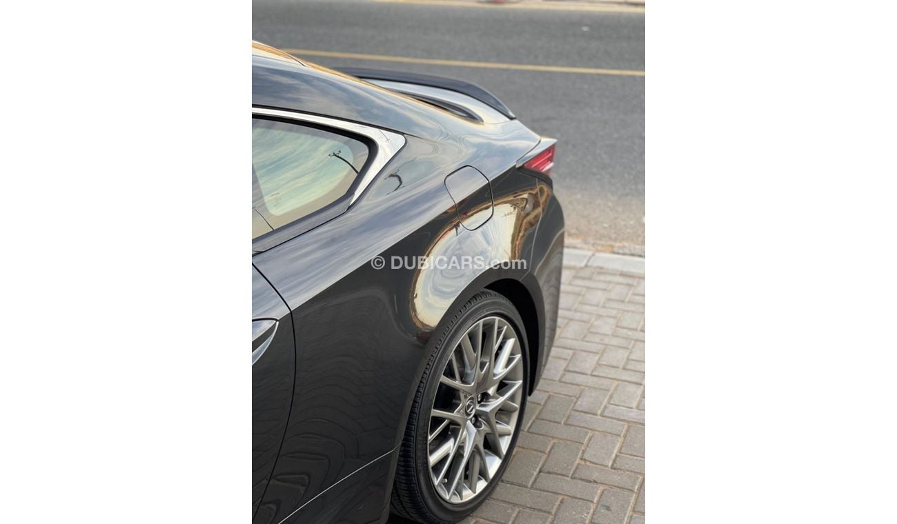 لكزس RC 350 F Sport 3.5L V6 / TRIPLE XENON / FULL OPTION / IN PERFECT CONDITION