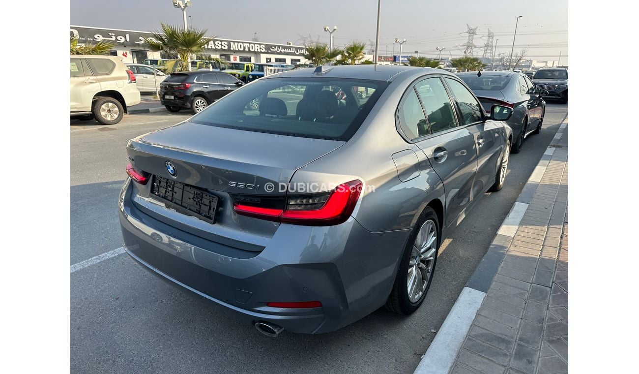 بي أم دبليو 330i 330i Xdrive