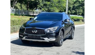 Infiniti Q30