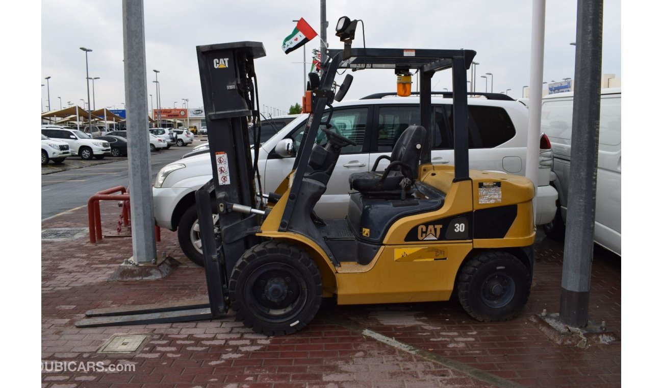 تويوتا فورك ليفت Caterpillar DP30NT Forklift 3 Ton,model:2016. Only done 51 hrs