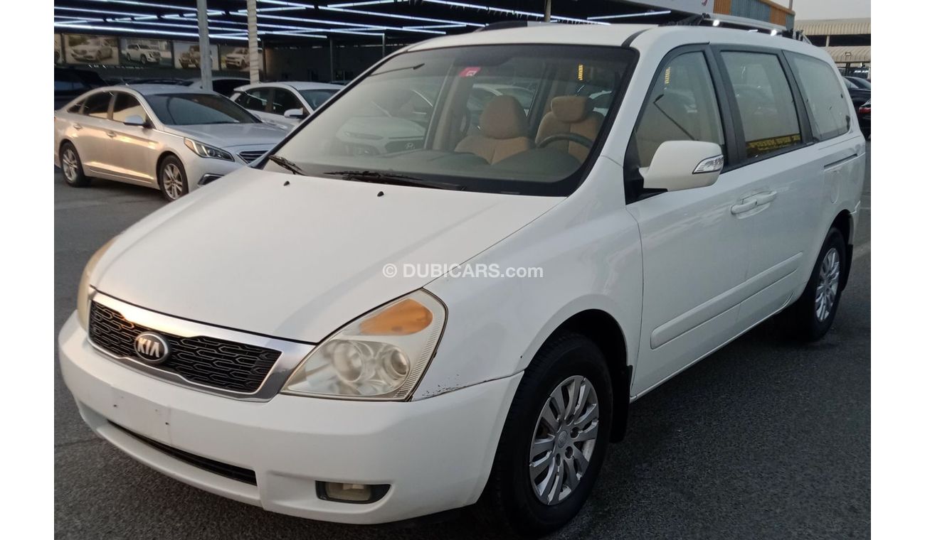 Kia Carnival LX 3.3L