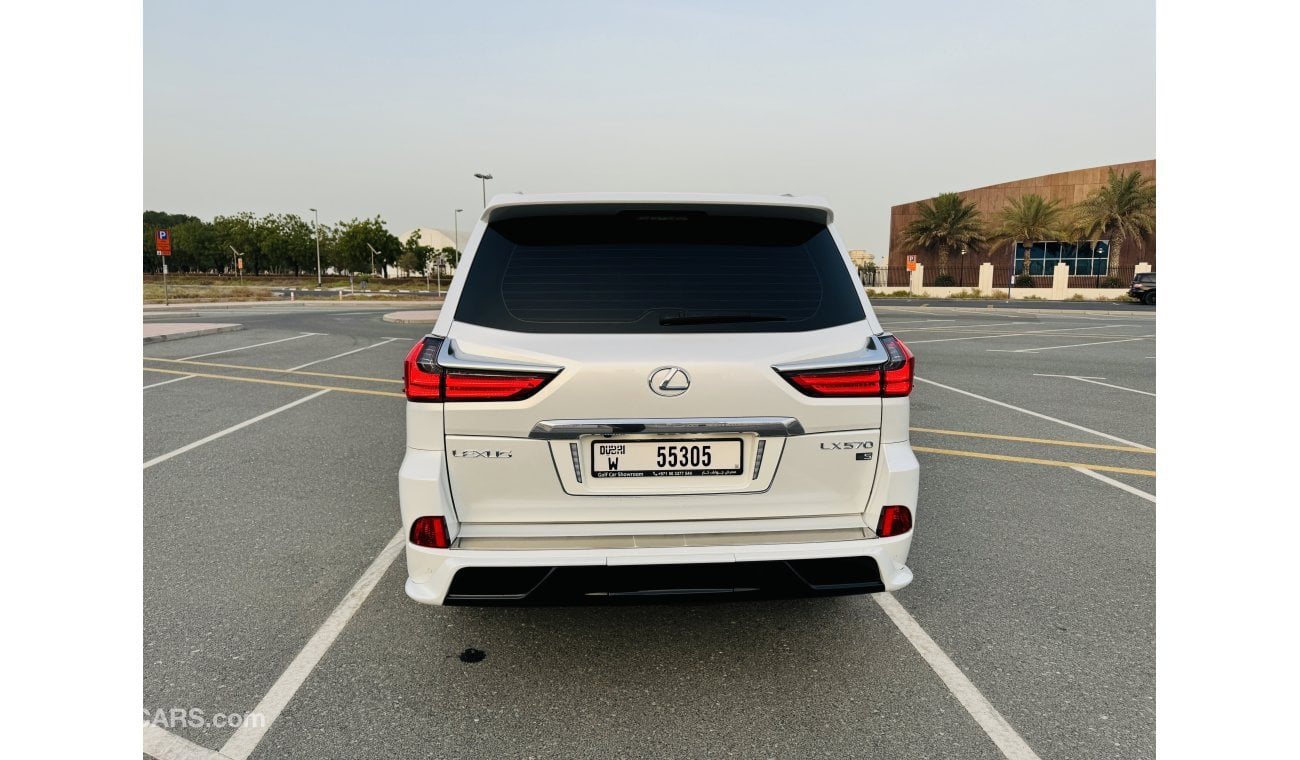 Lexus LX570 Signature