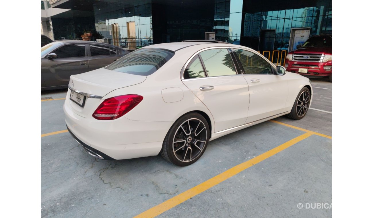 Mercedes-Benz C 220