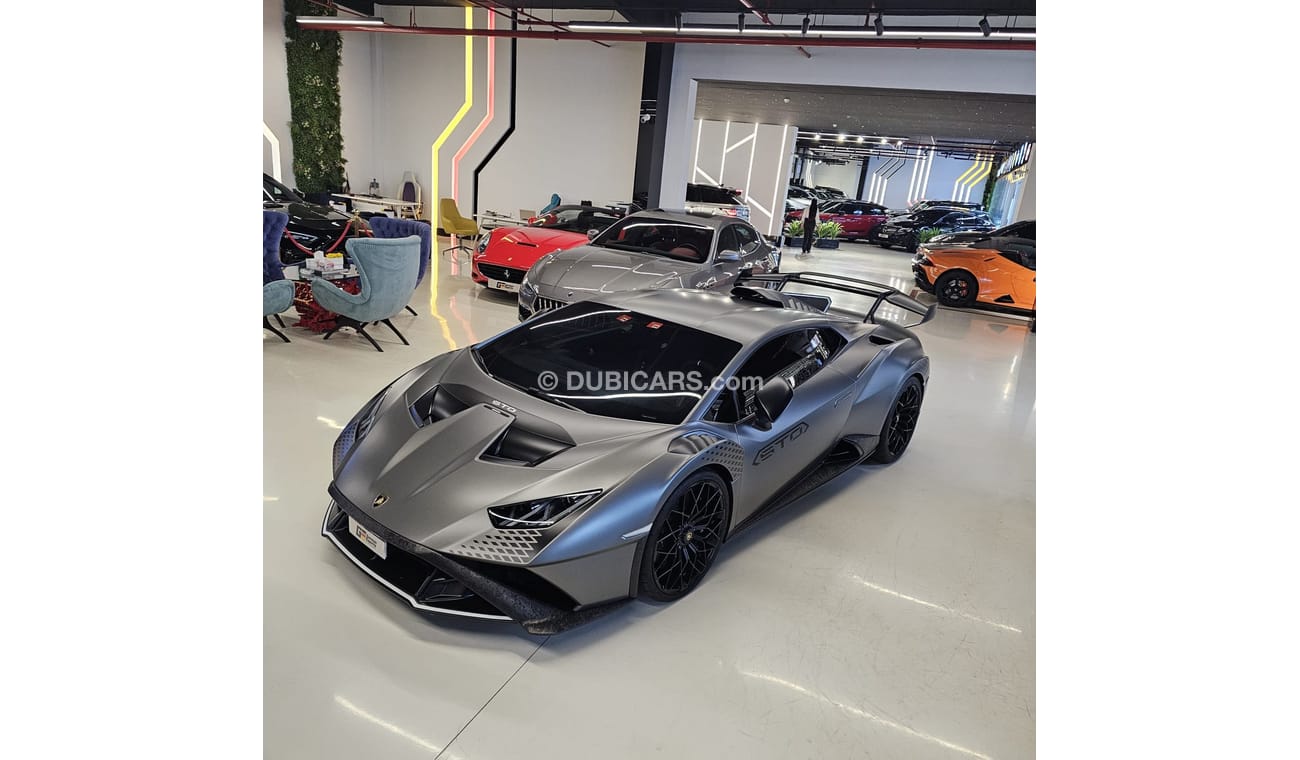 Lamborghini Huracan 2022 Lamborghini Huracán STO / GCC /Forged Carbon Fiber Edition/arranty till 2027Under Agency W