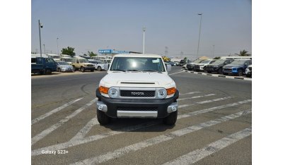 تويوتا إف جي كروزر 2023 Toyota FJ Cruiser 4.0L Petrol Automatic