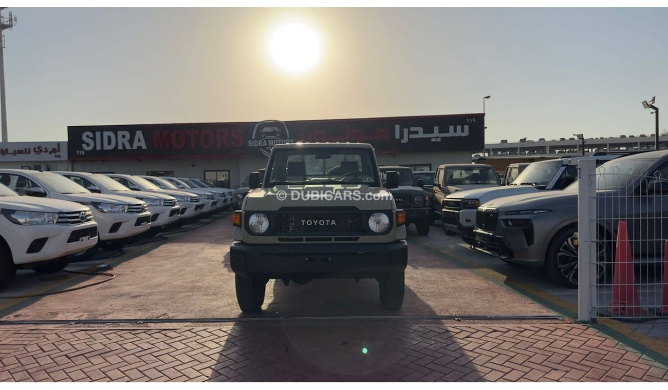 Toyota Land Cruiser Pick Up TOYOTA LC PICKUP SINGLE CABIN 4.0L V6 MANUAL TRANSMISSION 2024 DIFFLOCK