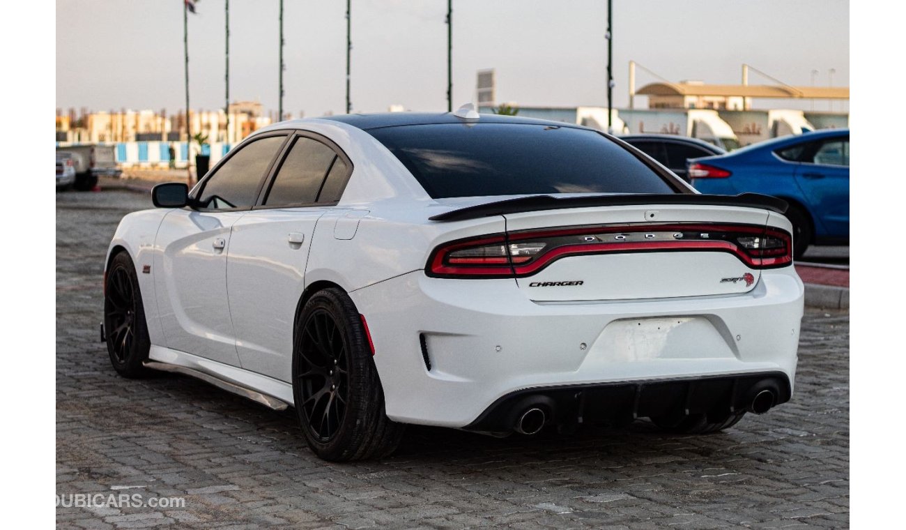 Dodge Charger SRT 392