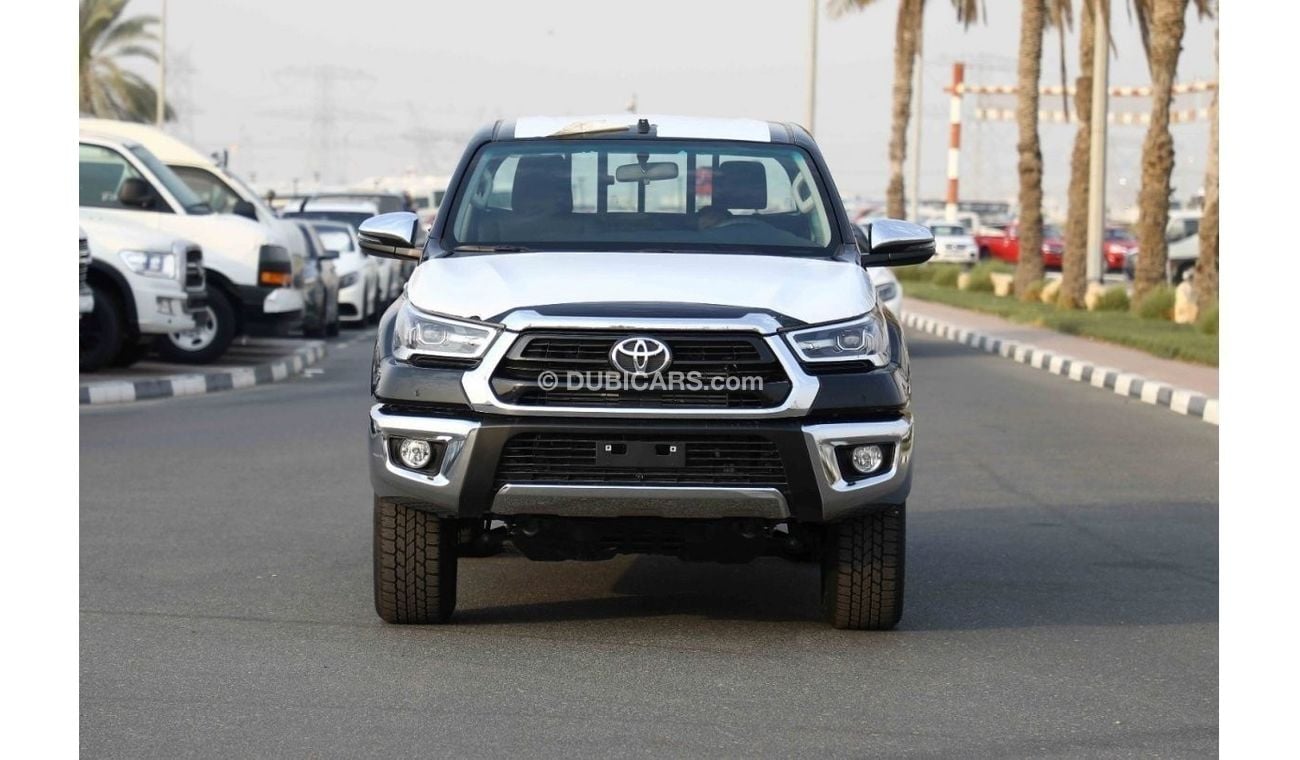 Toyota Hilux 2023 Toyota Hilux 4x4 DC 2.8 SR5 - Black inside black | Export Only