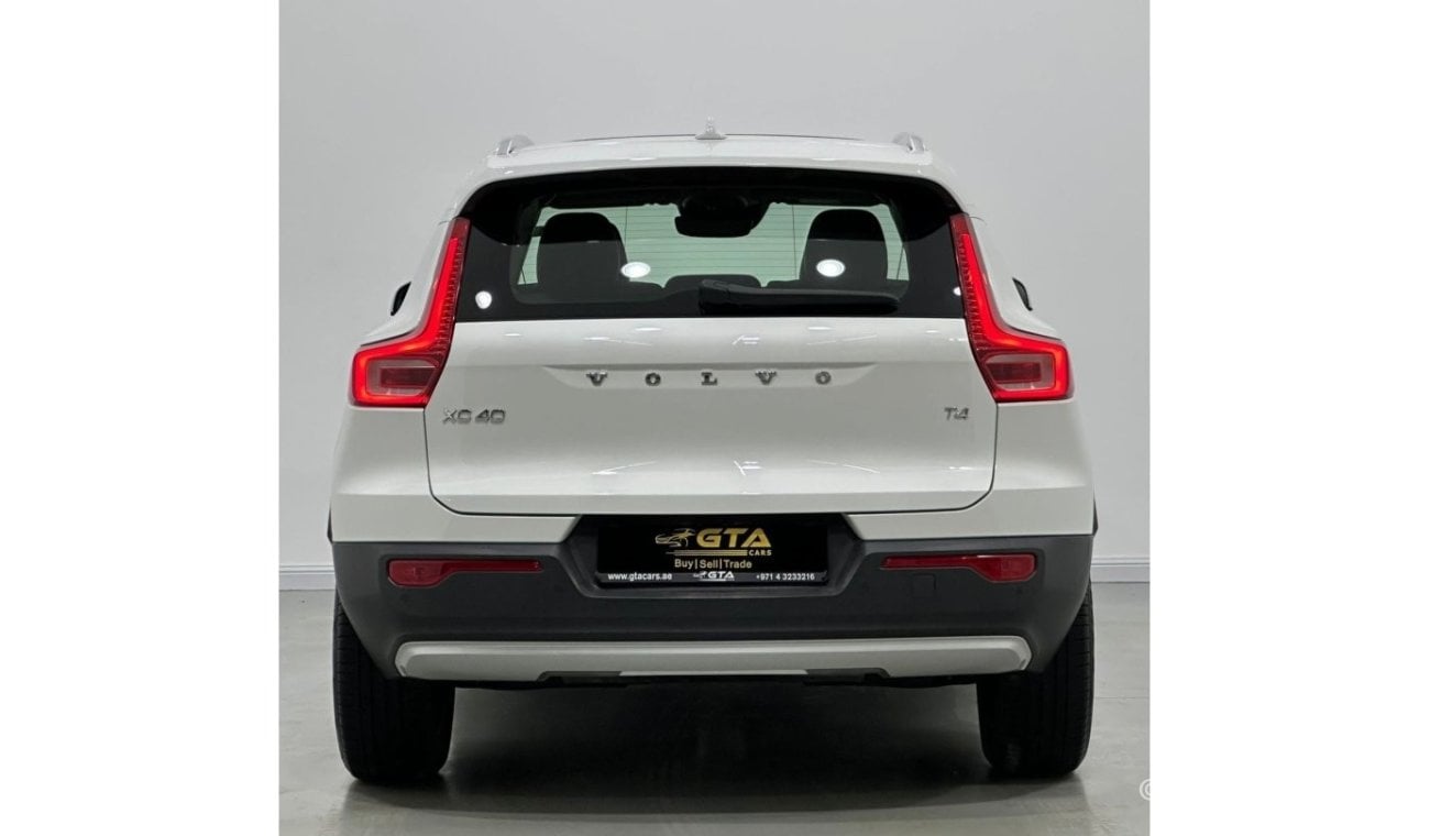 فولفو XC 40 2022 Volvo XC40 T4, Jan 2025 Volvo Warranty, Full Volvo Service History, Low Kms, GCC