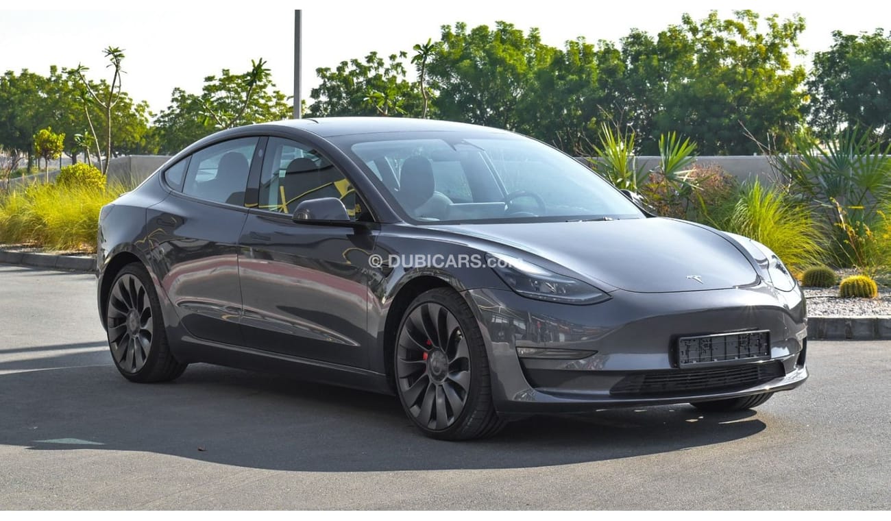 Tesla Model 3 Performance 2023 - GCC - Under Warranty - Low Mileage - Supercharge Network Access