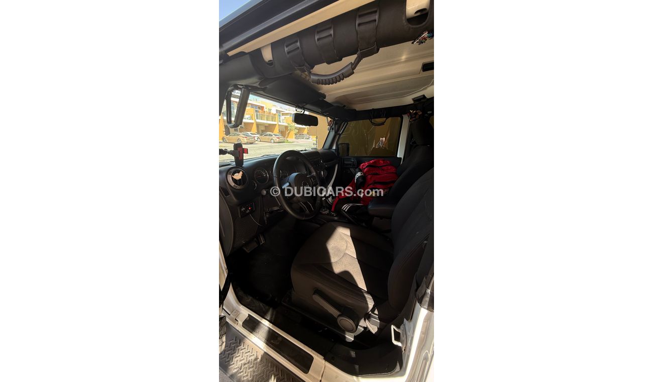 Jeep Wrangler Sport S 3.6L A/T