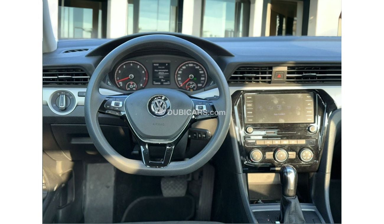 Volkswagen Passat SE 2.5L