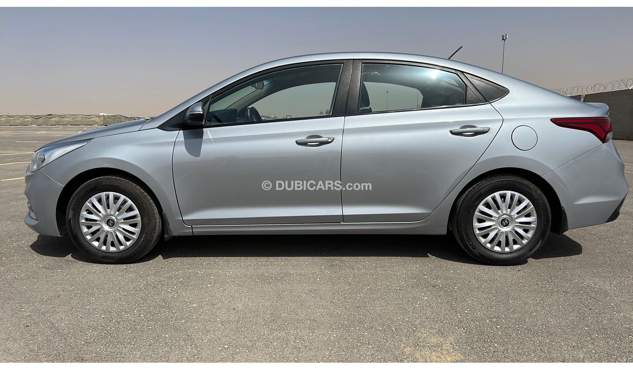 Used Hyundai Accent 1400 2020 for sale in Dubai - 566993