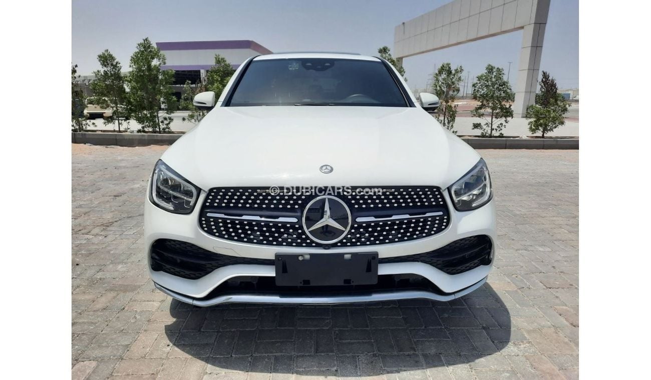 Mercedes-Benz GLC Coupe 200 Mercedes glc220d 2022 full option تتصدر للسعودية