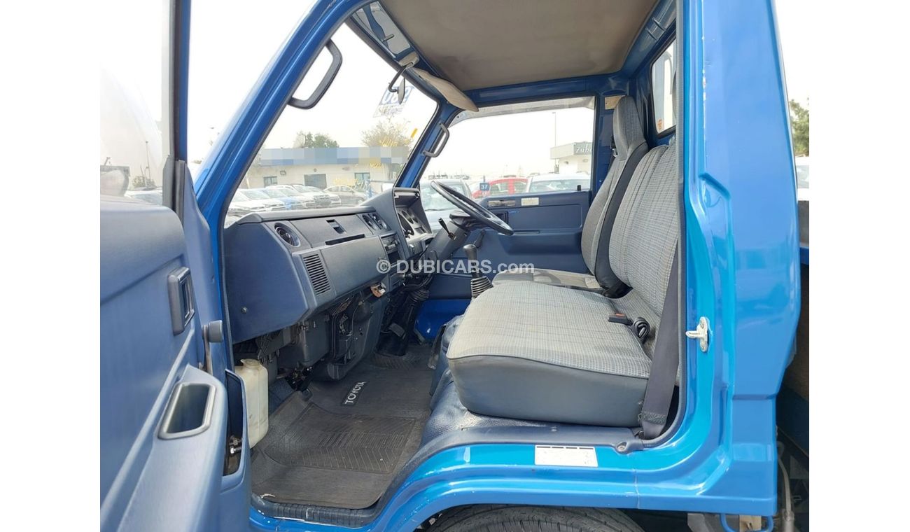 تويوتا توياس TOYOTA TOYOACE TRUCK RIGHT HAND DRIVE(PM09189)