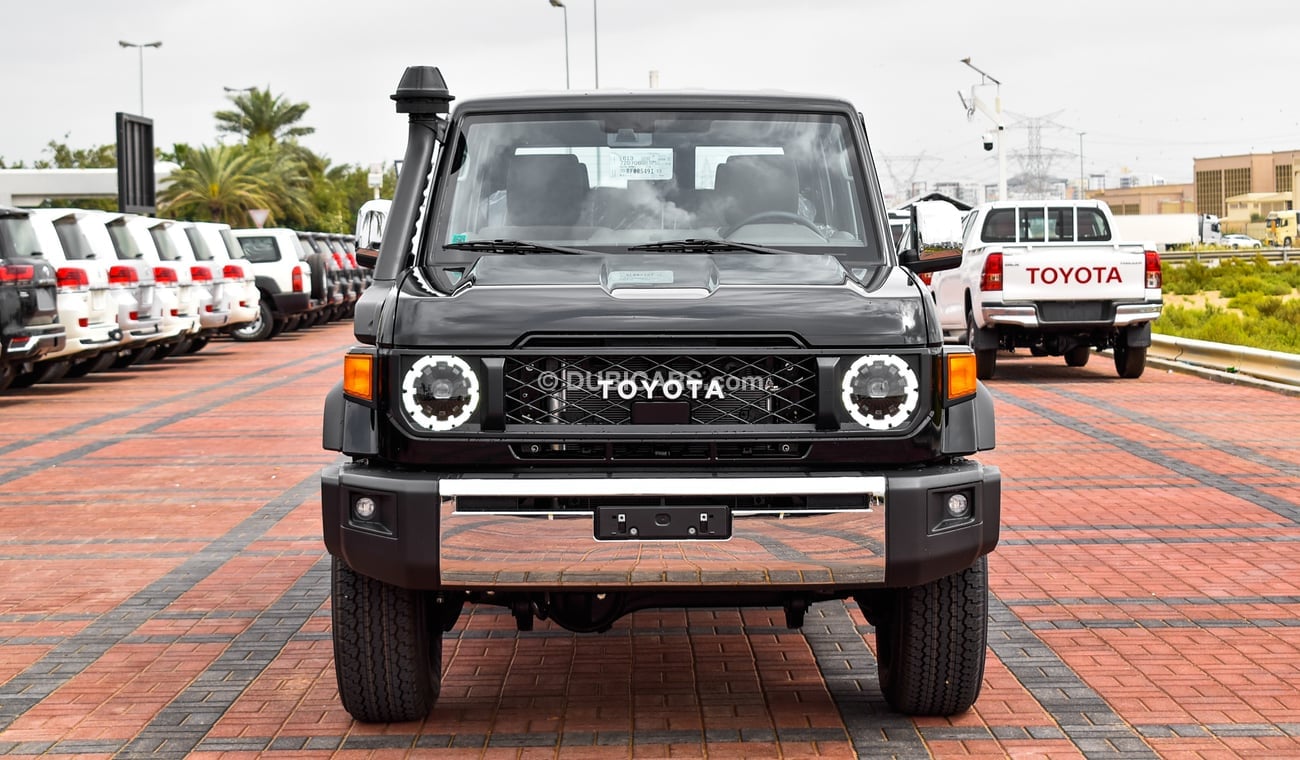 Toyota Land Cruiser Hard Top LX V6