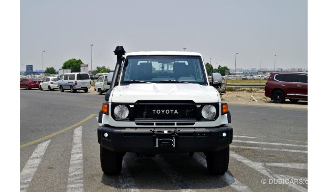 تويوتا لاند كروزر بيك آب 2024 TOYOTA LAND CRUISER 79 DOUBLE CAB PIKCUP LX-Z V6 4.0L PETROL 4WD 5-SEATER AT