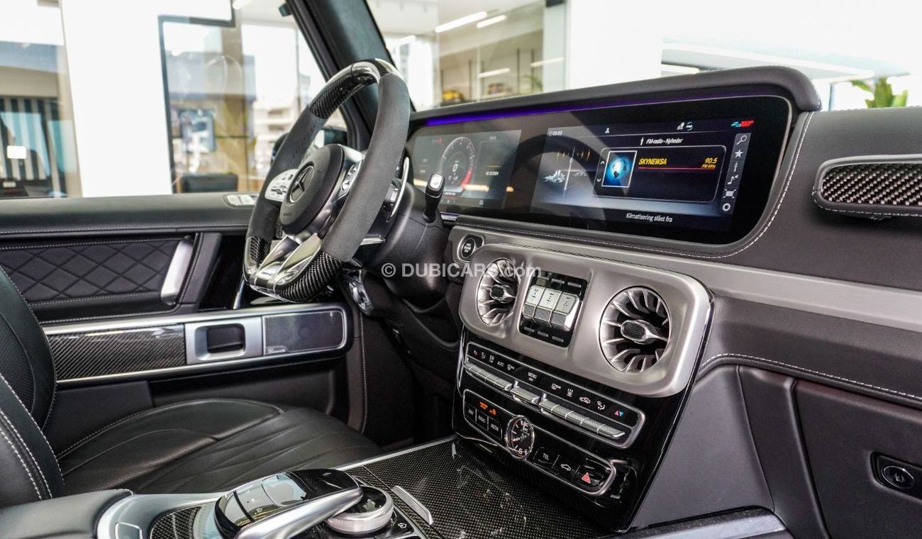 Mercedes-Benz G 63 AMG Mercedes G63 | Double Night Black | Carbon Fiber | Fully Loaded | Rear Entertainment Screens | 2024