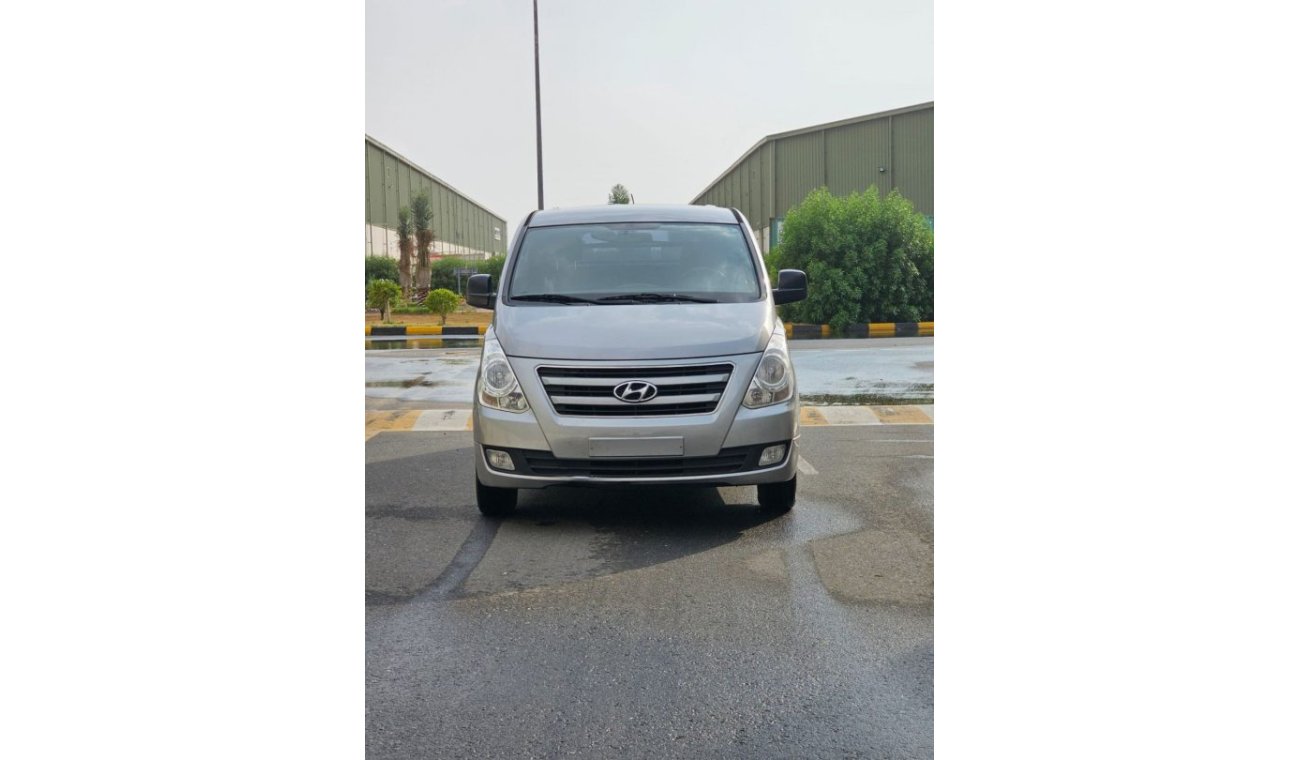 Hyundai H1 Starex