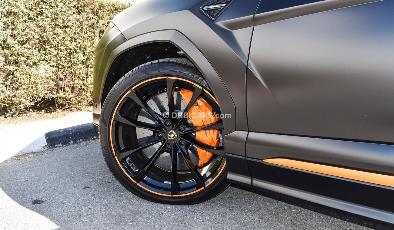 Lamborghini Urus Graphite Capsule. Local Registration + 10%