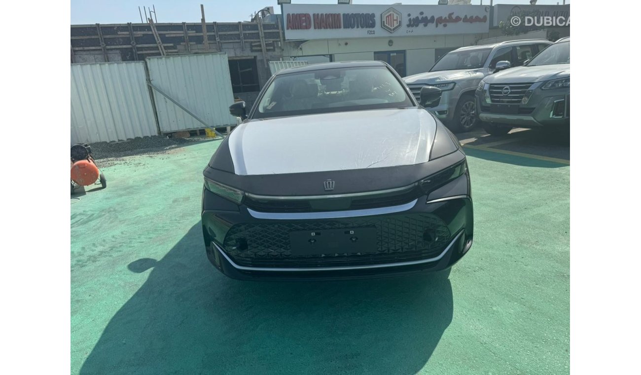 Toyota Crown 2.5L HYBRID FULL OPTION 2023 GCC