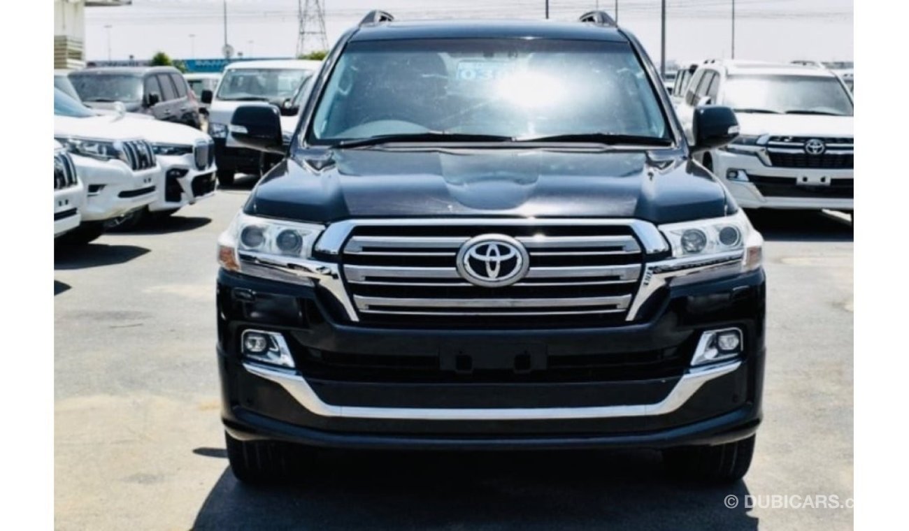 تويوتا لاند كروزر Toyota landcuriser 2018 V8