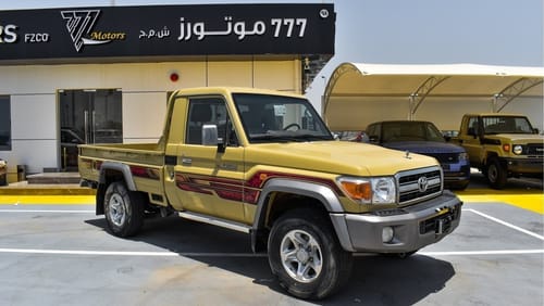 تويوتا لاند كروزر بيك آب TOYOTA LAND CRUISER PICK-UP PETROL 2013