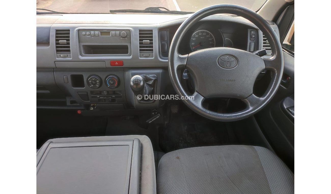 Toyota Hiace KDH205-0019152 || CC2500	DIESEL	RIGHT HAND DRIVE MANUAL || ONLY EXPORT