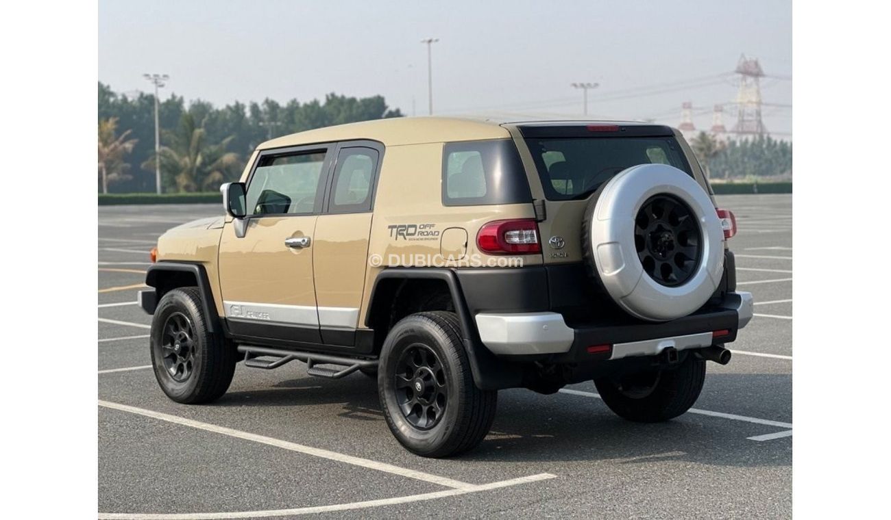 Toyota FJ Cruiser GXR Very clean, special color