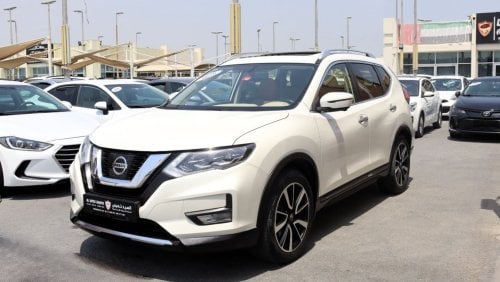 Nissan XTrail SV ACCIDENTS FREE - GCC - FULL OPTION - 7 STR - ORIGINAL PAINT - PERFECT CONDITION INSIDE OUT