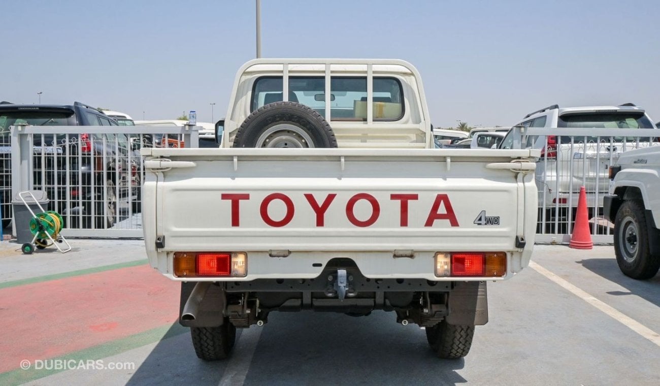 تويوتا لاند كروزر بيك آب Toyota Land Cruiser Pick Up LC79 S/C 4.2L Diesel 2024