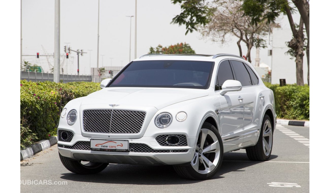 Bentley Bentayga 2017 - GCC - FULL SERVICE HISTORY IN PERFECT CONDITION