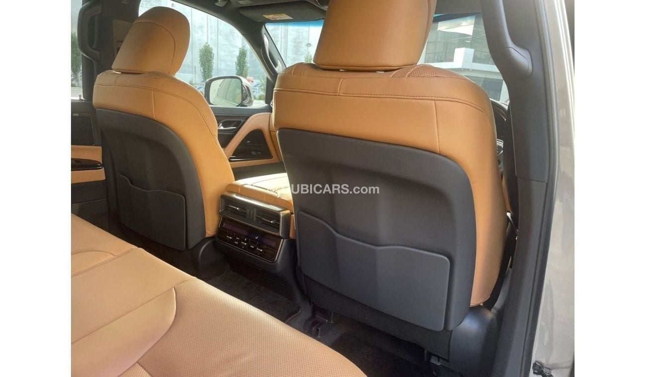 لكزس LX 600 RHD 7 SEATER