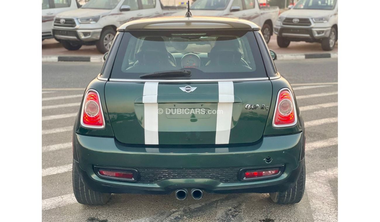 ميني كوبر إس 2011 Mini Cooper Hardtop S class 1.6L V4 - 2 doors 4 seats Hatchback German Origin - 159,000 mileage