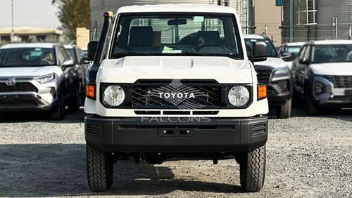 تويوتا لاند كروزر بيك آب Toyota/LC79 DSL SC 4.2L MT/ 3 seater 2 AIRBAG & ABS NEW FACE