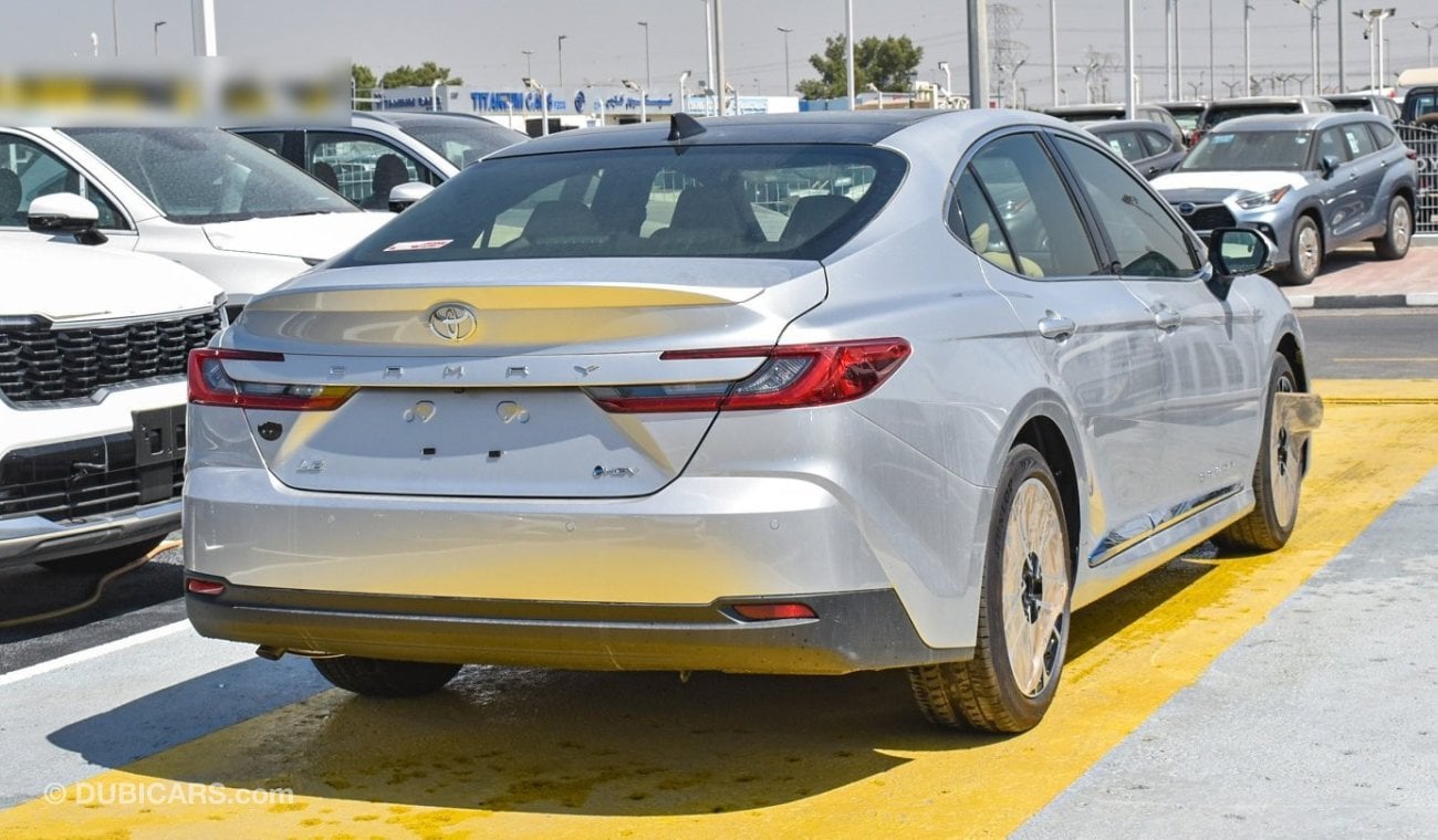 Toyota Camry LE  HEV 2.5L Hybrid