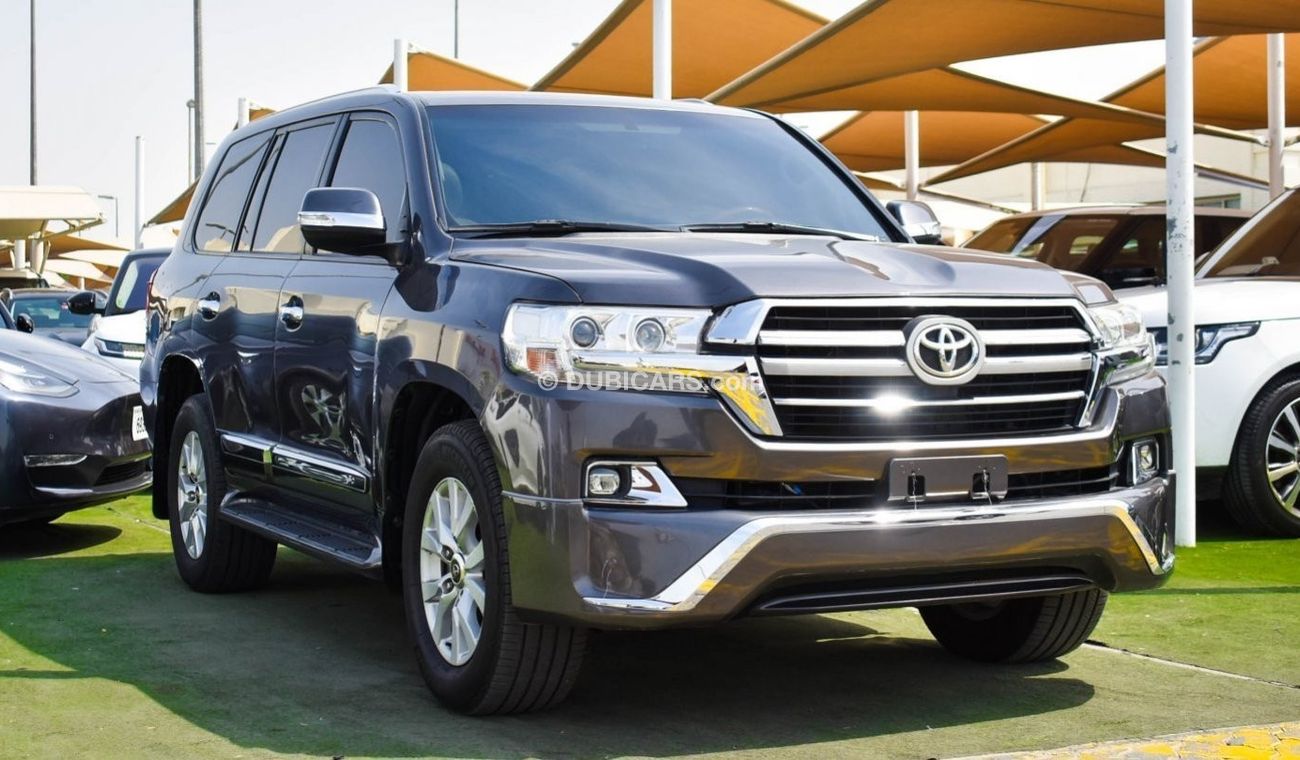 Used Toyota Land Cruiser Bodykit 2020 2013 for sale in Sharjah - 595121