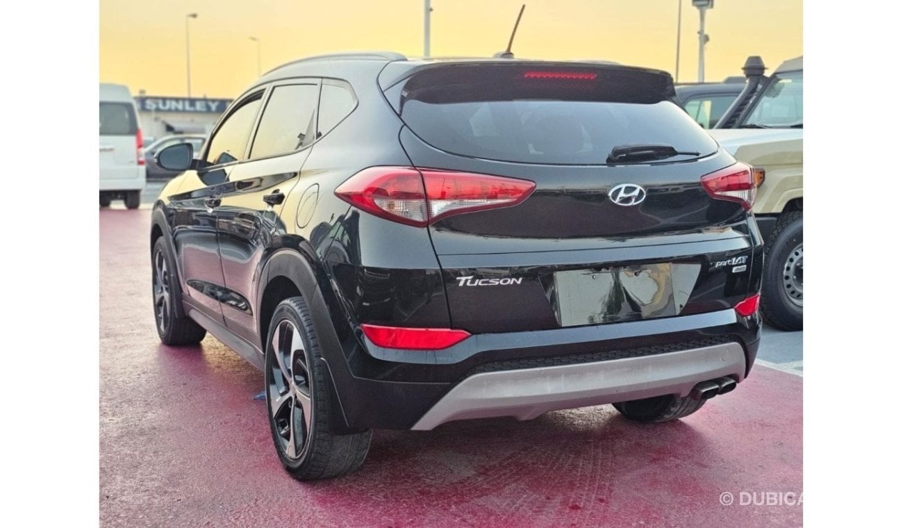 Hyundai Tucson HYUNDAI TUCSON,1.6L,SPORTS,AWD,DRIVER POWER SEAT,REAR DOOR POWER,PUSH START BUTTON,A/T,2017MY