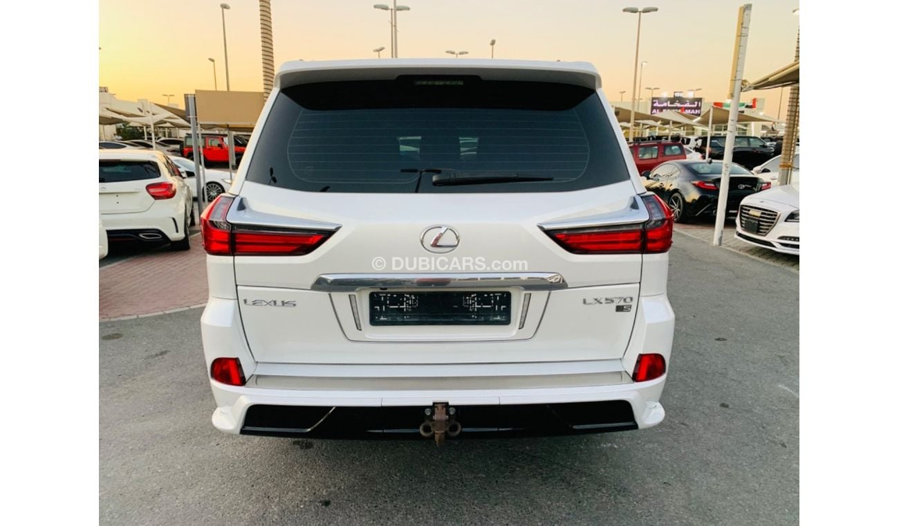 Lexus LX570