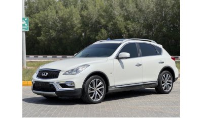 إنفينيتي QX50 لاكجري