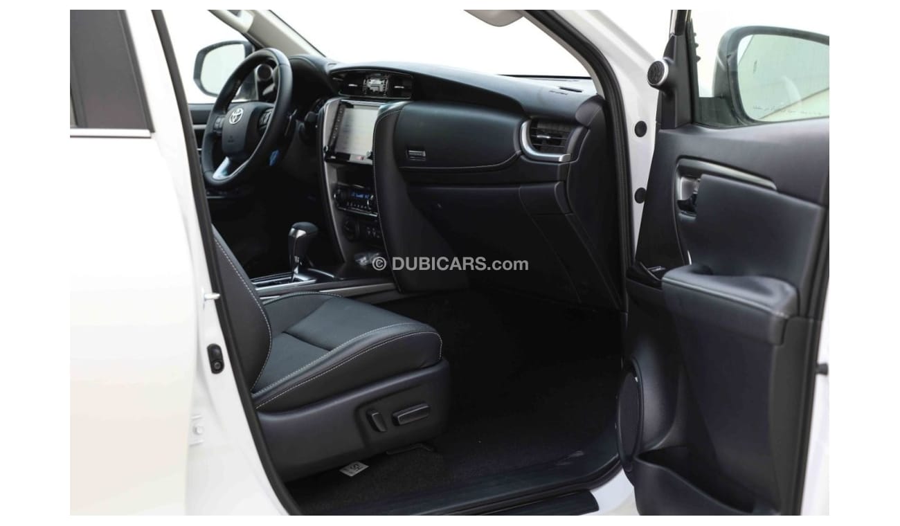 Toyota Fortuner 2024 Toyota Fortuner 4.0 4x4 HI - Platinum White Pearl inside Black | Export Only