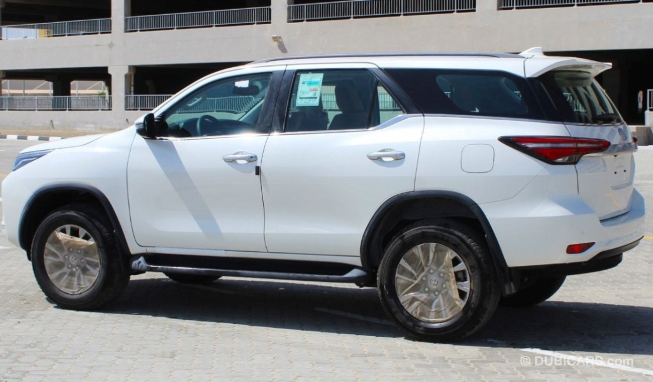 Toyota Fortuner TOYOTA FORTUNER 2.4L mid option AT