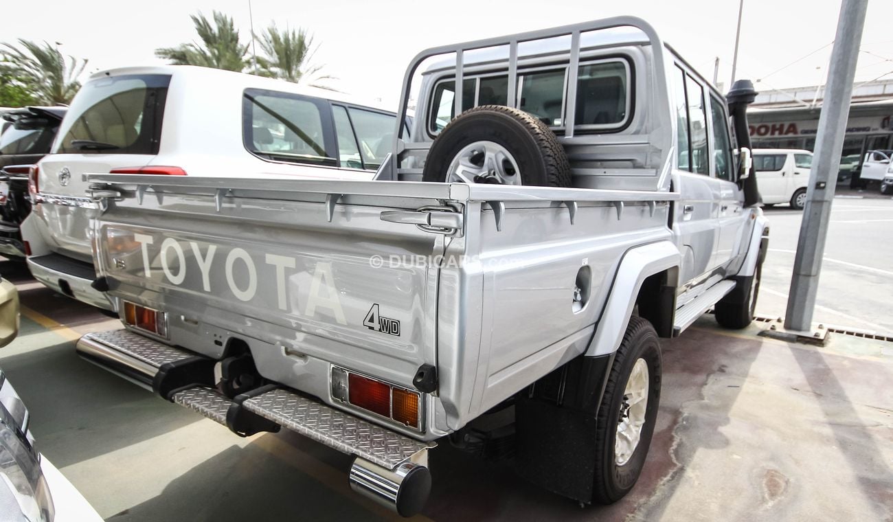 Toyota Land Cruiser LC79 Double Cab Pickup  V6 4.0L