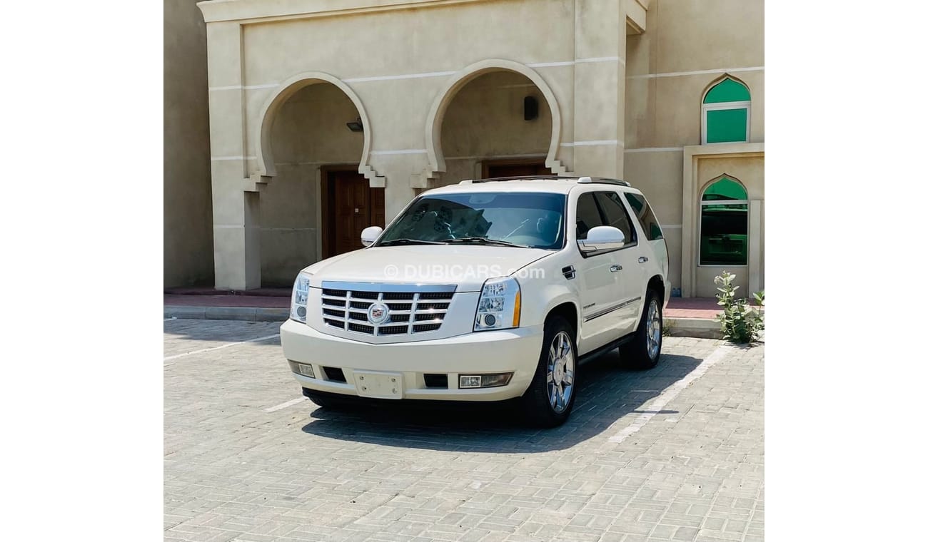 Cadillac Escalade Premium Good condition car GCC