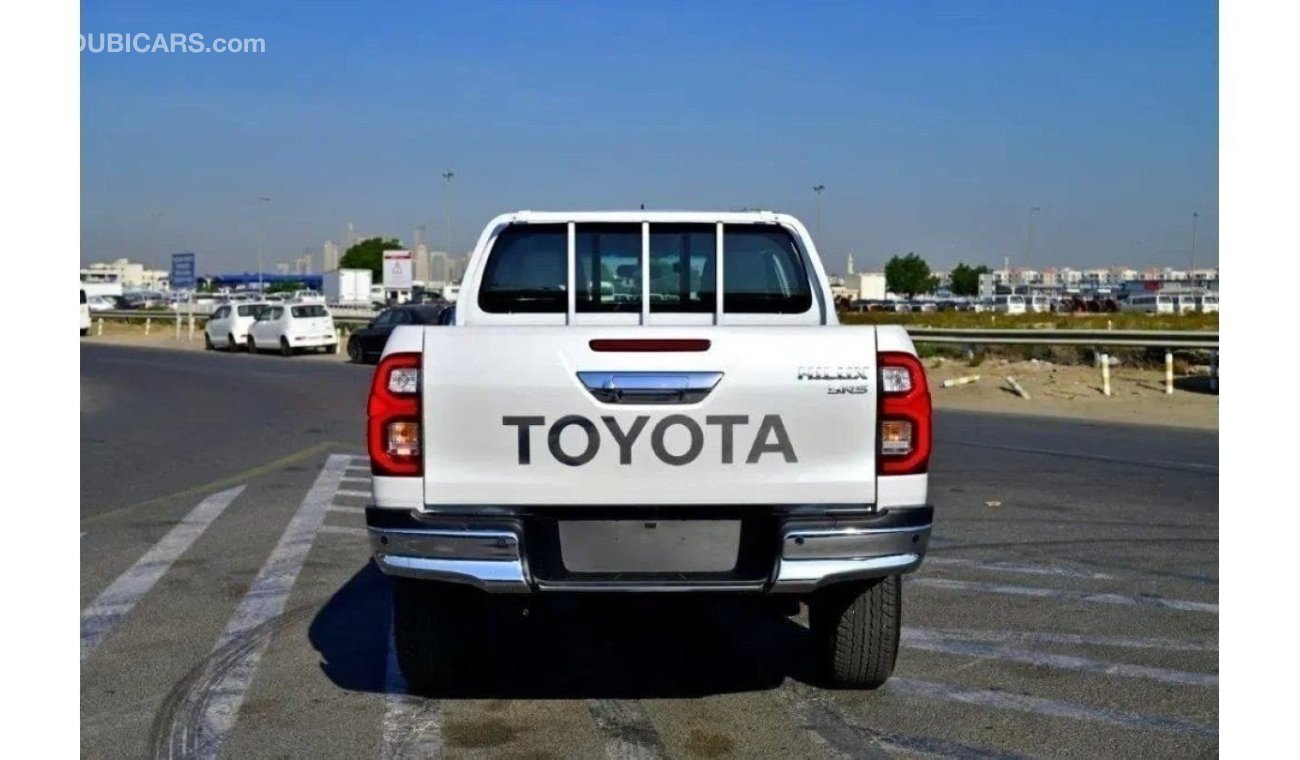 تويوتا هيلوكس HILUX SR5 4.0L V6 2024