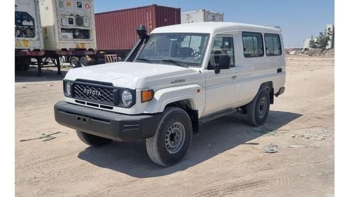 Toyota Land Cruiser Hard Top TOYOTA LAND CRUISER HTOP PETROL V6 MANUAL 3 DOOR