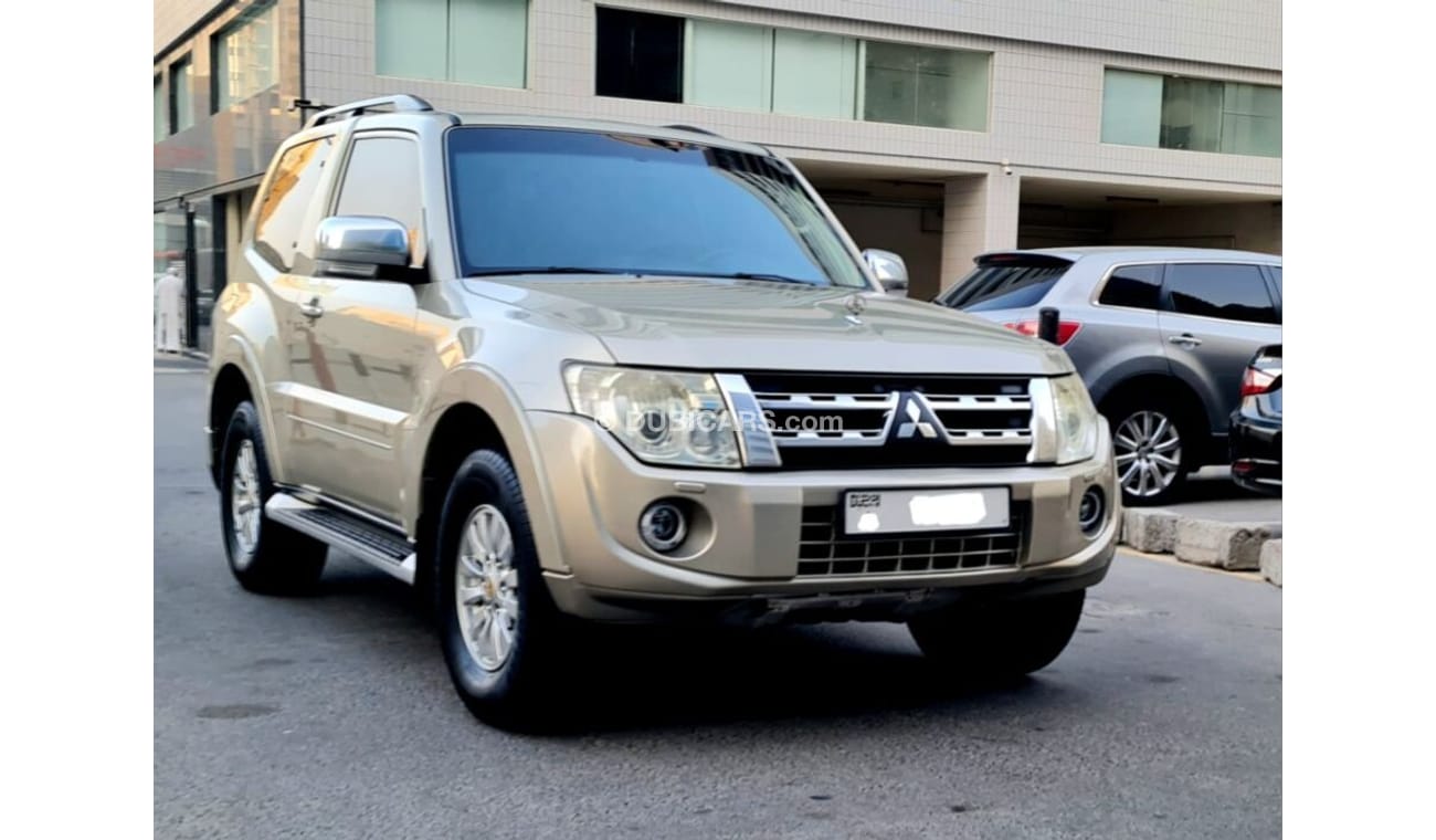 Mitsubishi Pajero PAJERO 2013 GCC 2 DOOR  LOW MILEAGE