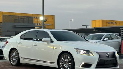 لكزس LS 460 F سبورت لكزس LS460 2015 Fsport _ وارد امريكا  _ فتحت سقف _ شاشه _كاميرا خلفيه  _ مثبت سرعه _ حساسات